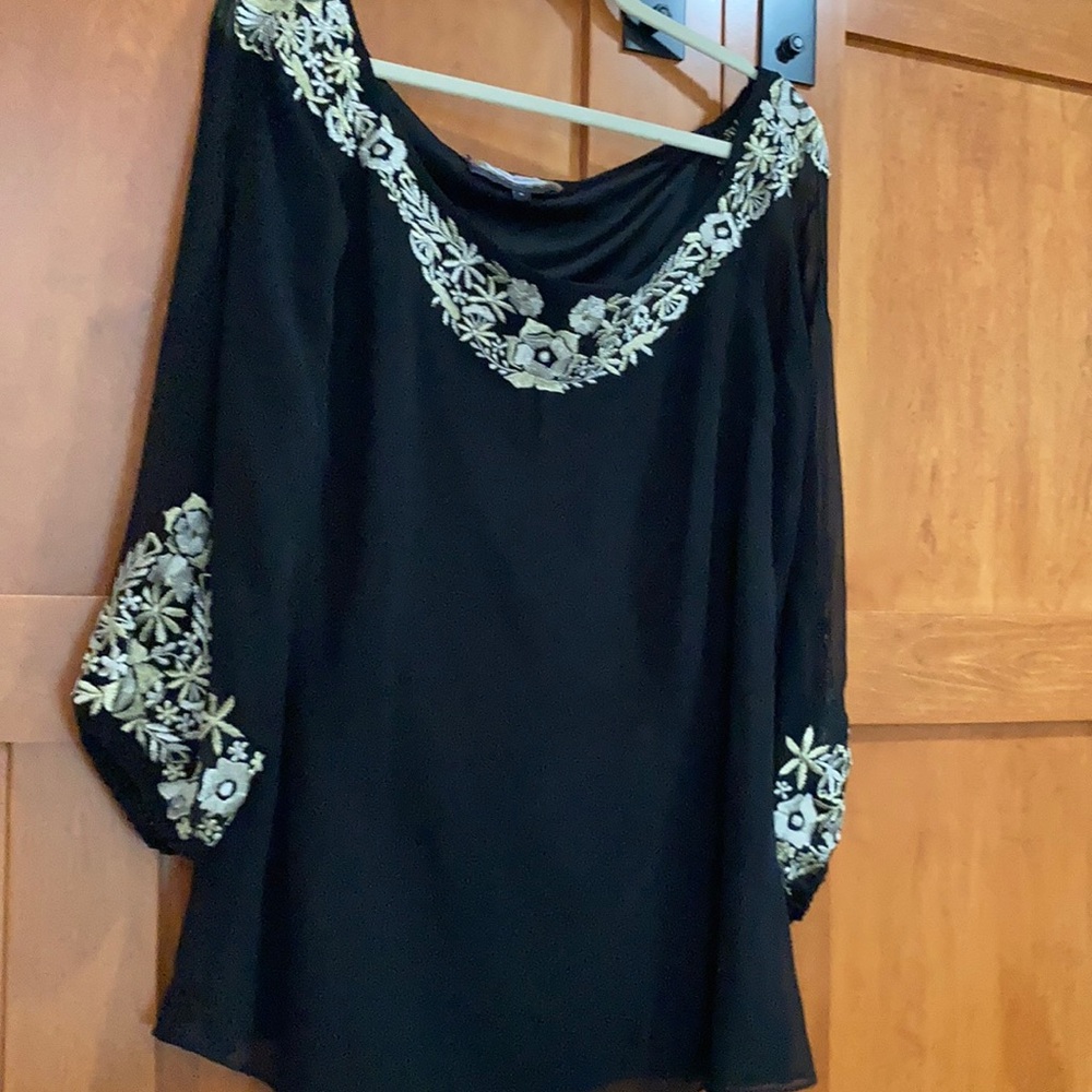 Vintage collection women’s long blouse